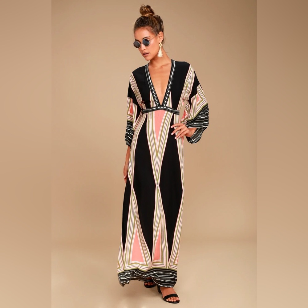 Lulus Montecito Black Print Maxi Dress NWT